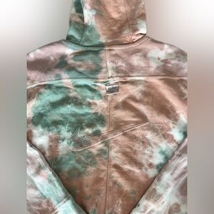 Very warm and stylish!! Nike Sportswear Size Medium Hoodie
